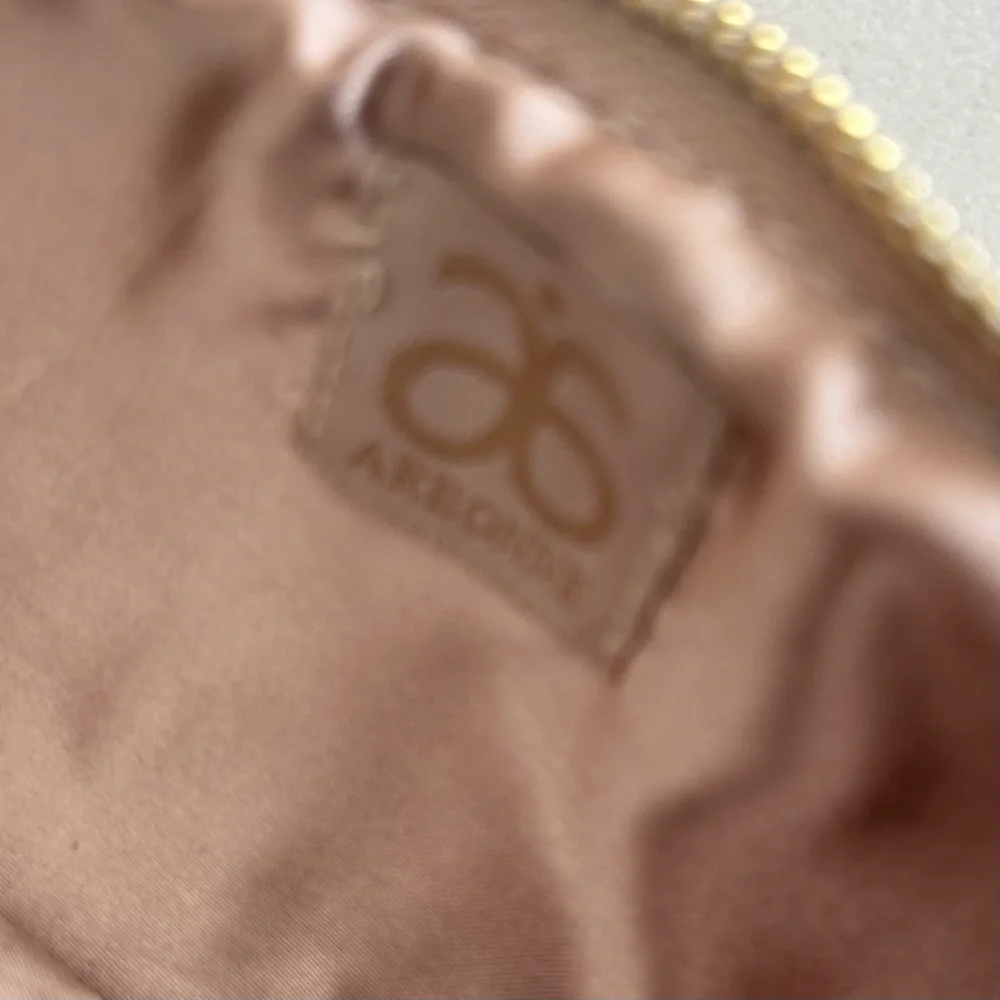 Arbonne Vibrant Retro Patterned Clutch with Tassel - Picture 8 of 9